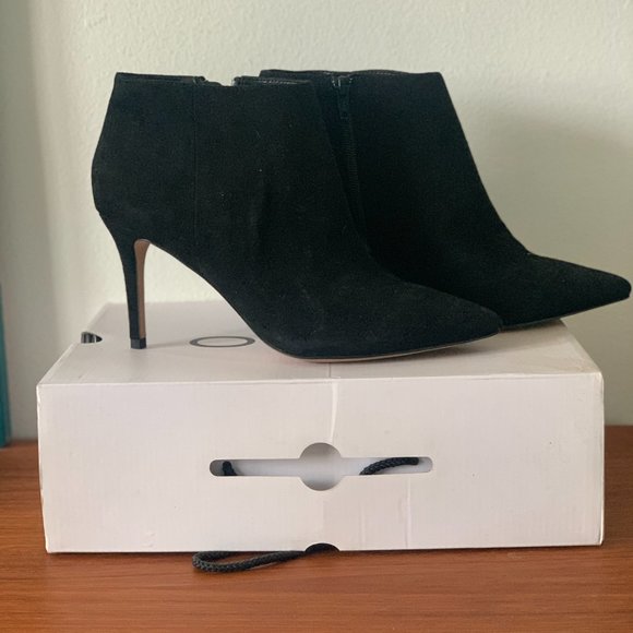 Aldo Black Suede Ankle Booties - Size 10 NEW - Picture 1 of 3